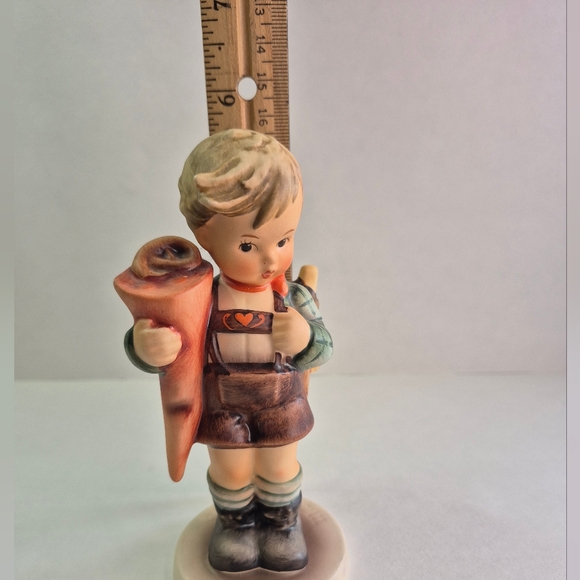 Hummel Figurine Little Scholar #80 - Picture 7 of 8